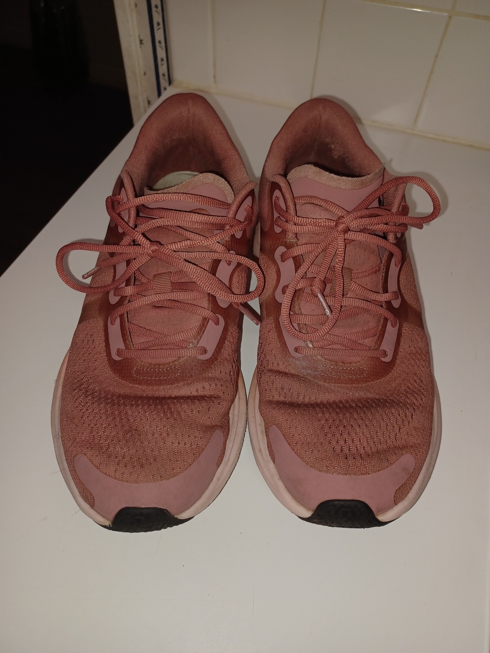 Lululemon W Blissfeel Run Women's Dusty Rose Lace-Up Athletic Sneakers